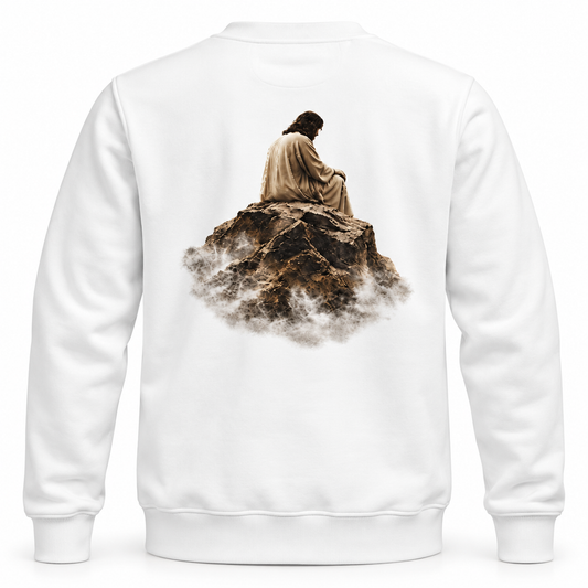 Witte LONEPRAYERS® Stilte Crewneck van de achterkant met Jezus op een berg